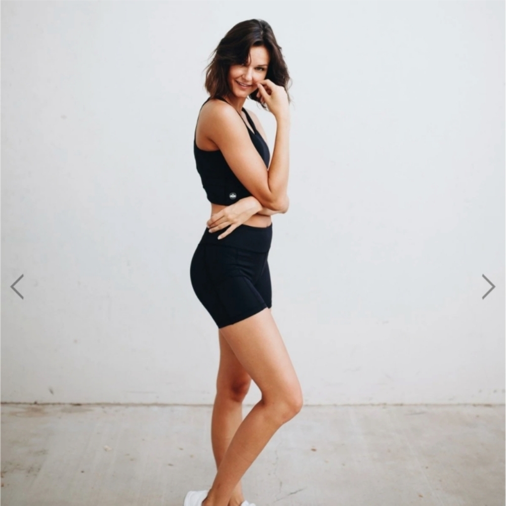 Senita Athletics Sculpt shorts with pockets